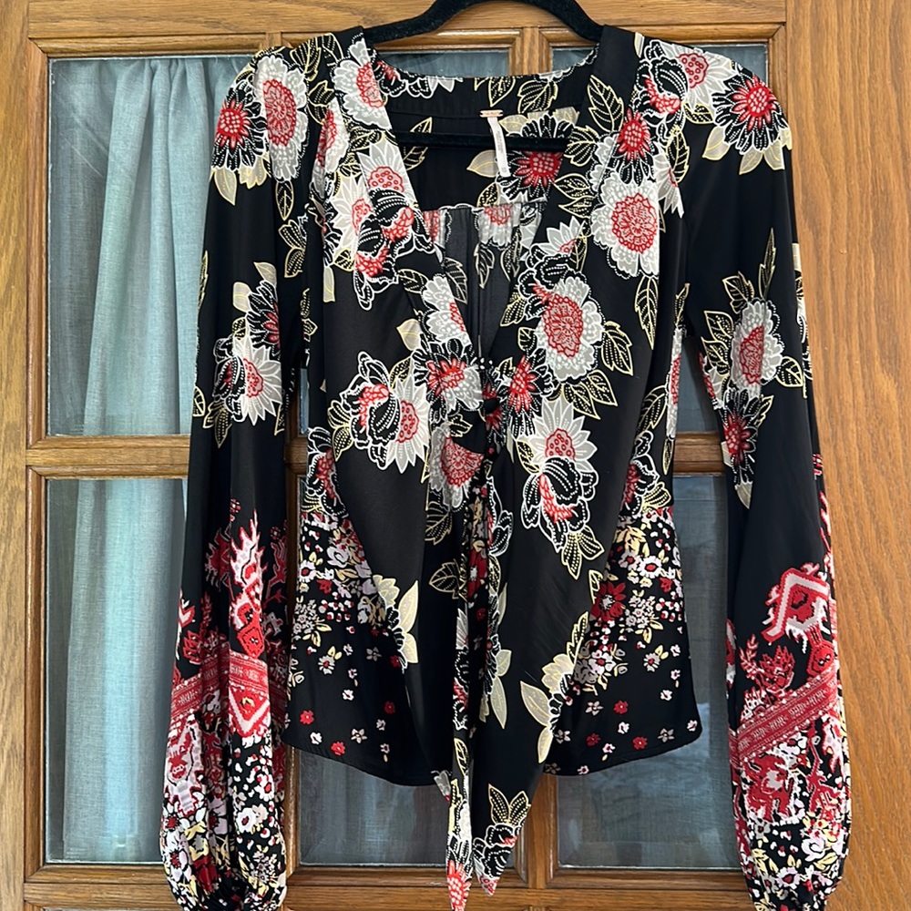 Free people xs tie button blouse